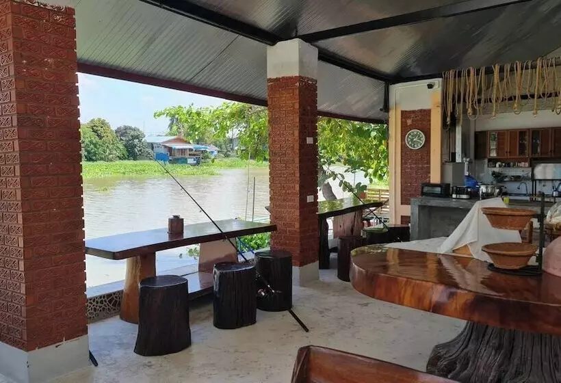 Hotelli Punpisa Resort