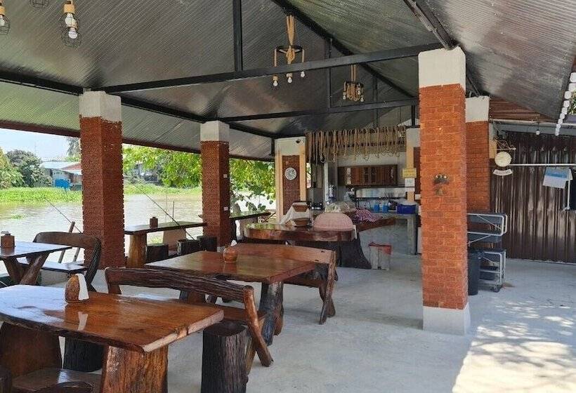 בית מלון כפרי Punpisa Resort