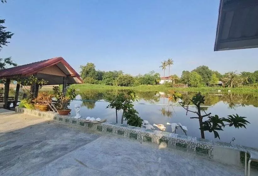 Hotelli Punpisa Resort