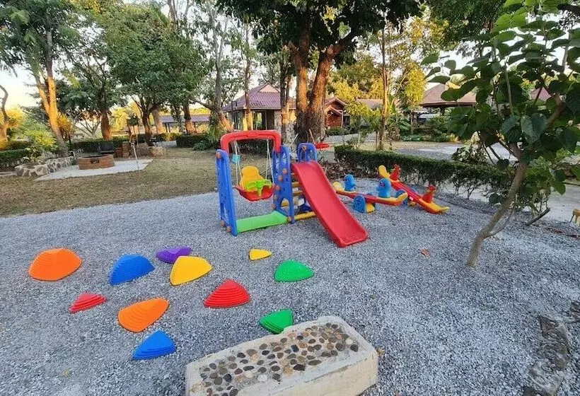 Hotelli Punpisa Resort