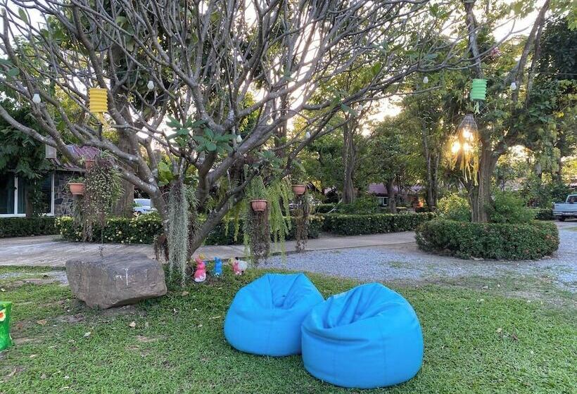 בית מלון כפרי Punpisa Resort