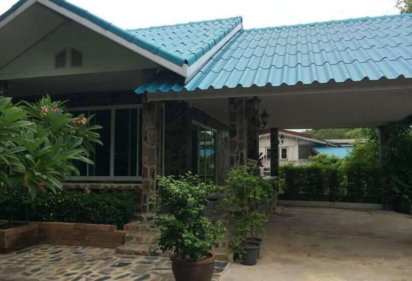 בית מלון כפרי Punpisa Resort