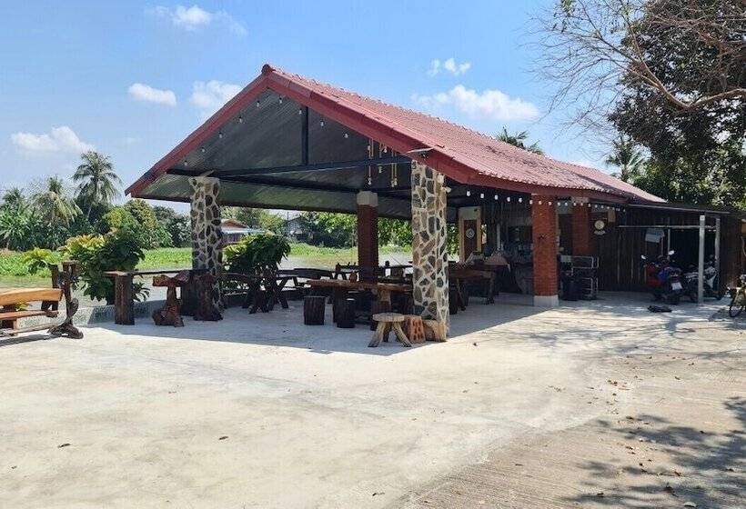 בית מלון כפרי Punpisa Resort