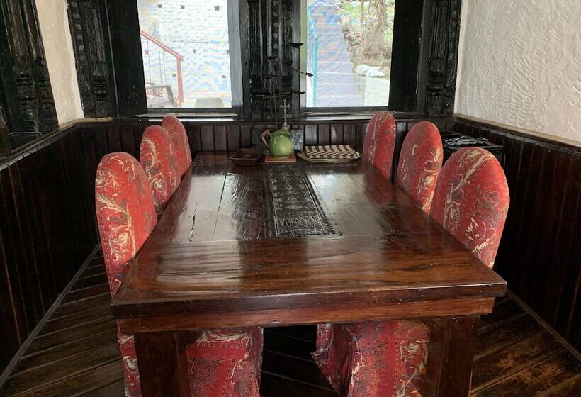 בית מלון כפרי Rosastays Jeolikote Bara Bungalow