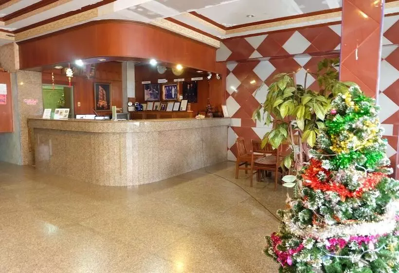 Hotelli Satit Padang