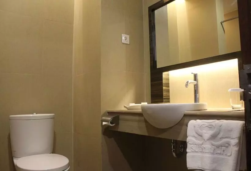 Hotelli Sutan Raja Kotamobagu