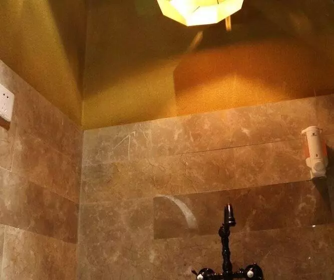 Hotelli The Twelve Manor•terraces Lodge