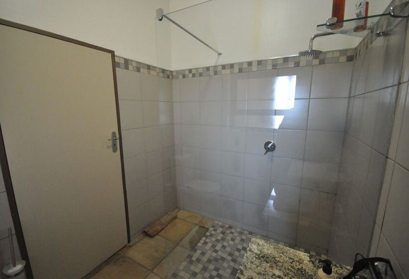 בית מלון כפרי Witsieshoek Mountain Lodge