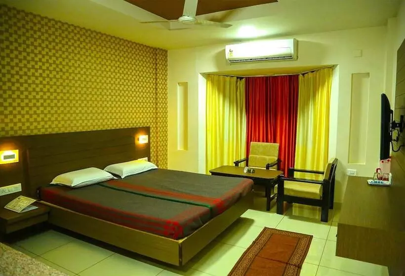 Iroomz Hotel Pawan