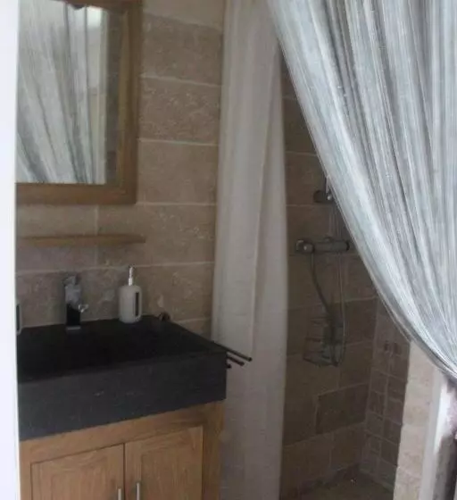 Majatalo Chambres Aux Bonnes Herbes