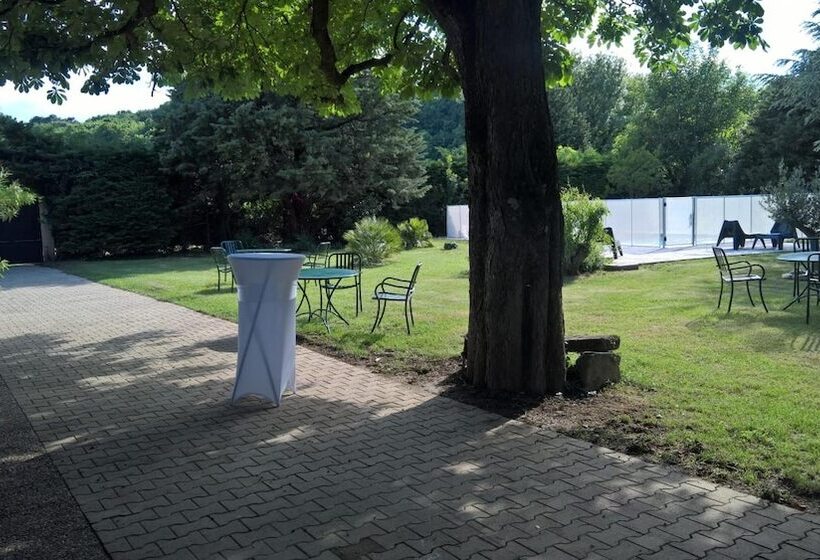 بنسيون L Echappée Belle