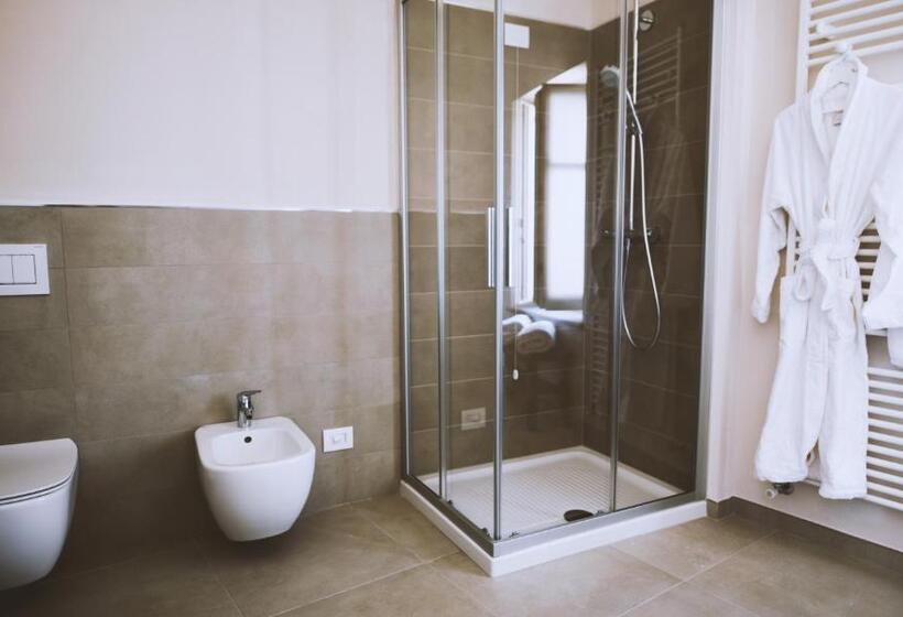 ペンション Moonfra