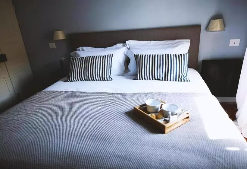 ペンション Moonfra