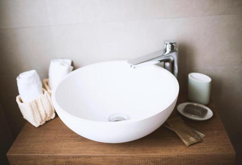 ペンション Moonfra