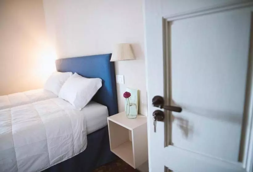 ペンション Moonfra