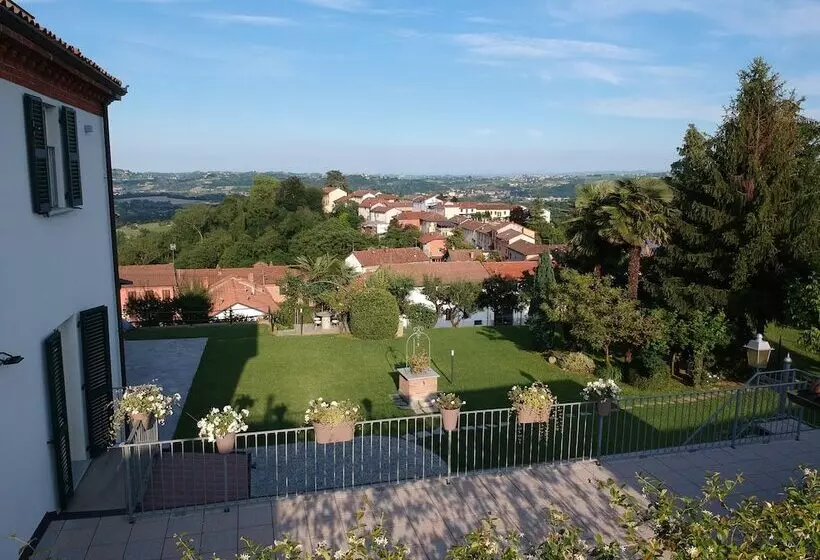 ペンション Moonfra