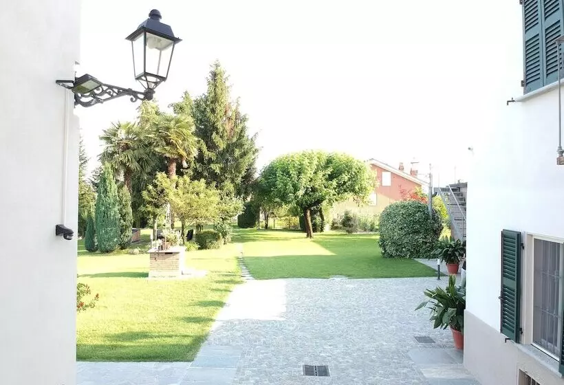 ペンション Moonfra