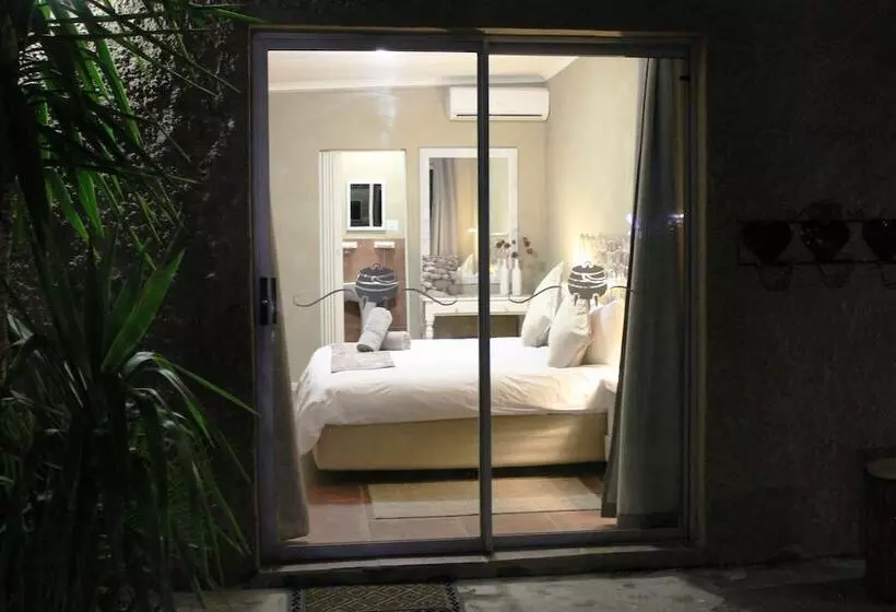 Majatalo Potties Guesthouse