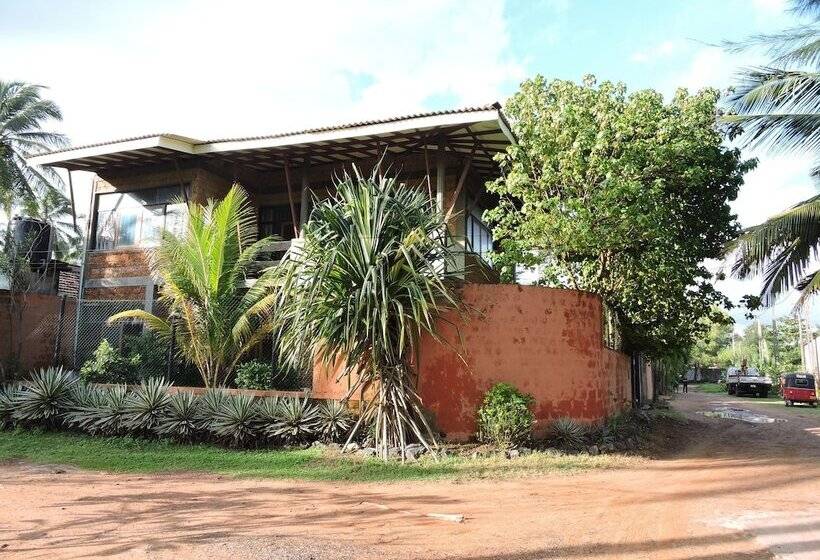 بنسيون Wild Sands Beach Villa