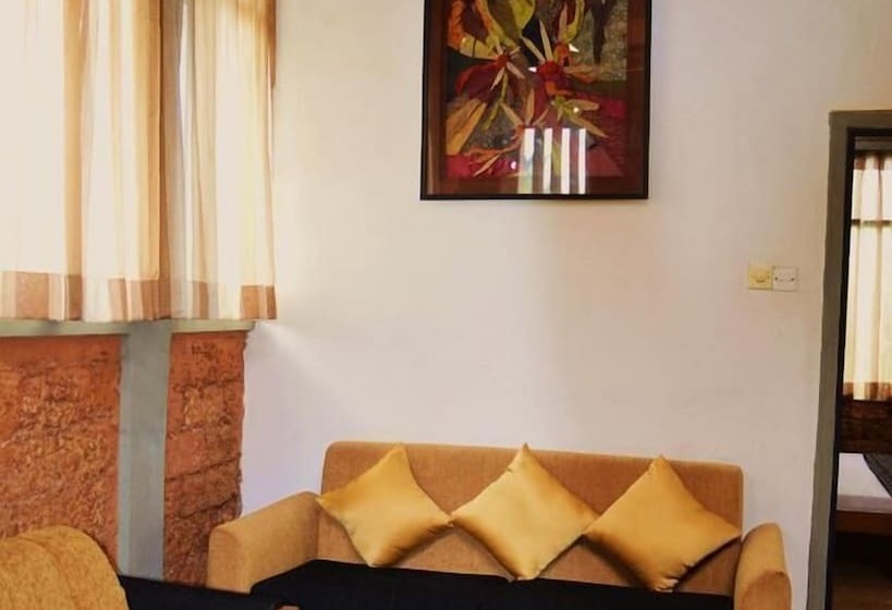 بنسيون Wild Sands Beach Villa