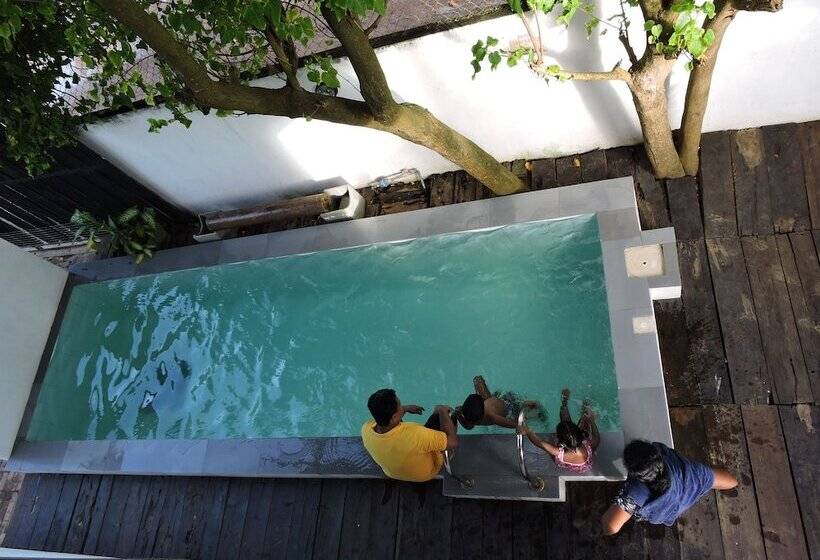 بنسيون Wild Sands Beach Villa