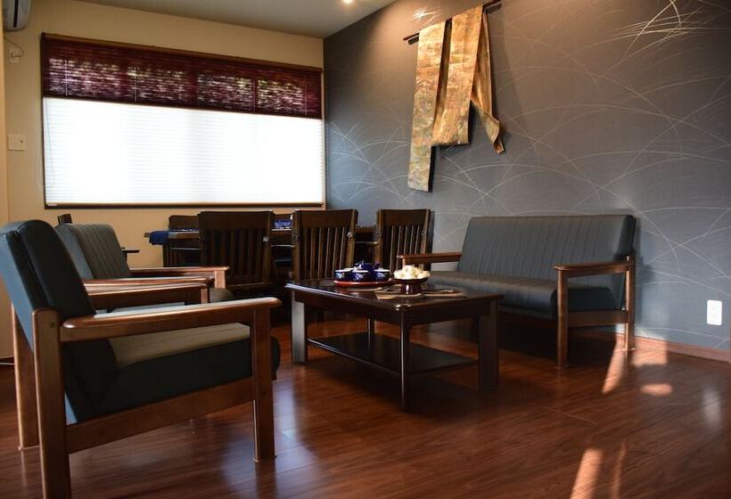 Рёкан Japanese Style Hotel Fukurou Tei