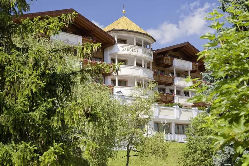 Gardena Grödnerhof Hotel & Spa