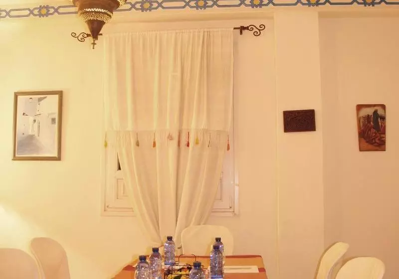 هتل Alcoba Del Rey De Sevilla