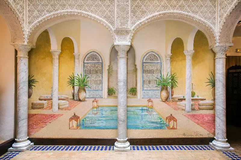 هتل Alcoba Del Rey De Sevilla