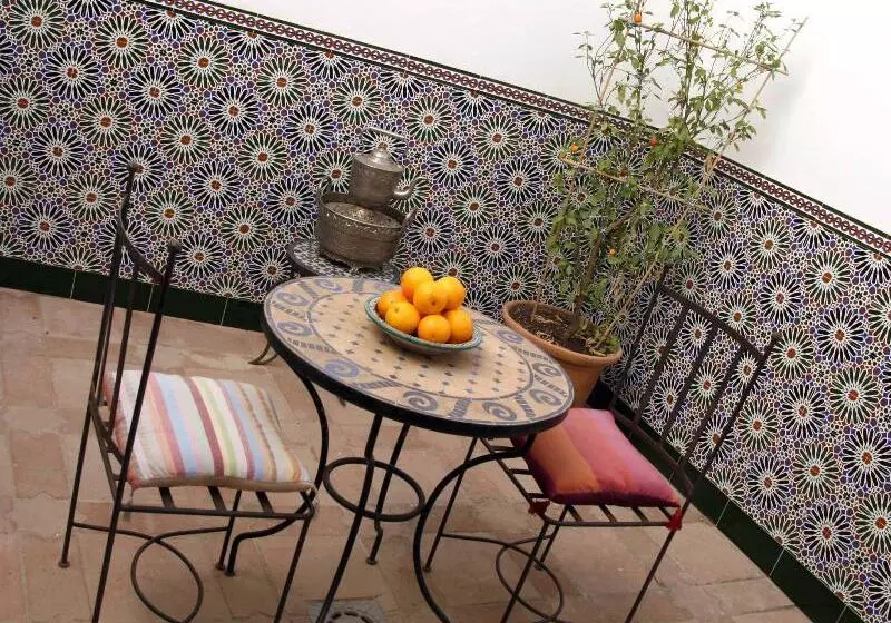 هتل Alcoba Del Rey De Sevilla