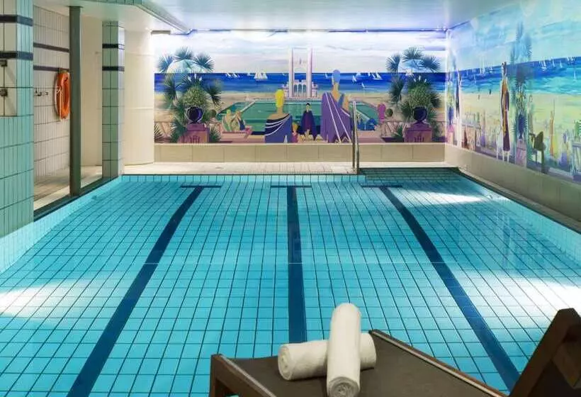 호텔 Barriere Le Westminster