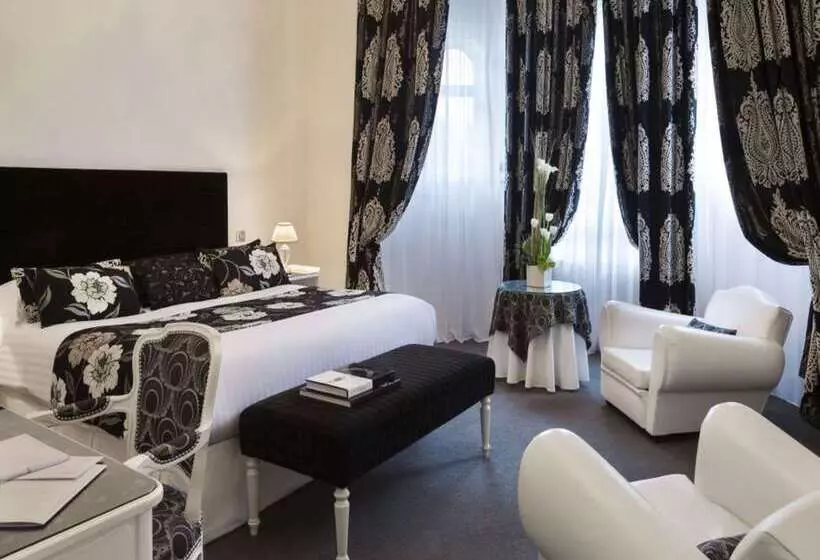 호텔 Barriere Le Westminster