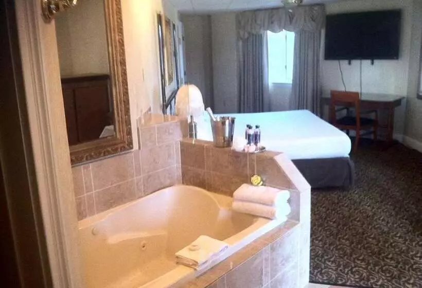 هتل Cedar Park Inn