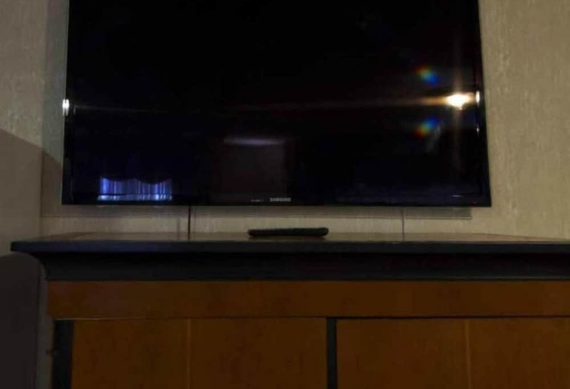 Отель Cedar Park Inn