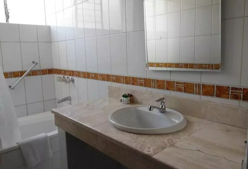 هتل Conde De Lemos