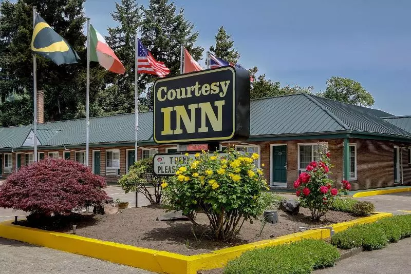 Отель Courtesy Inn Downtown Eugene