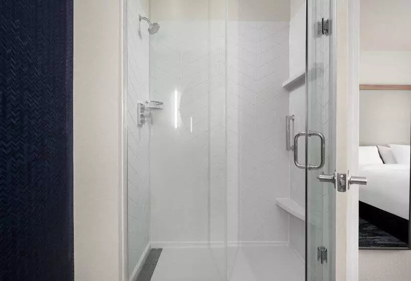 هتل Fairfield By Marriott Inn & Suites Helena North