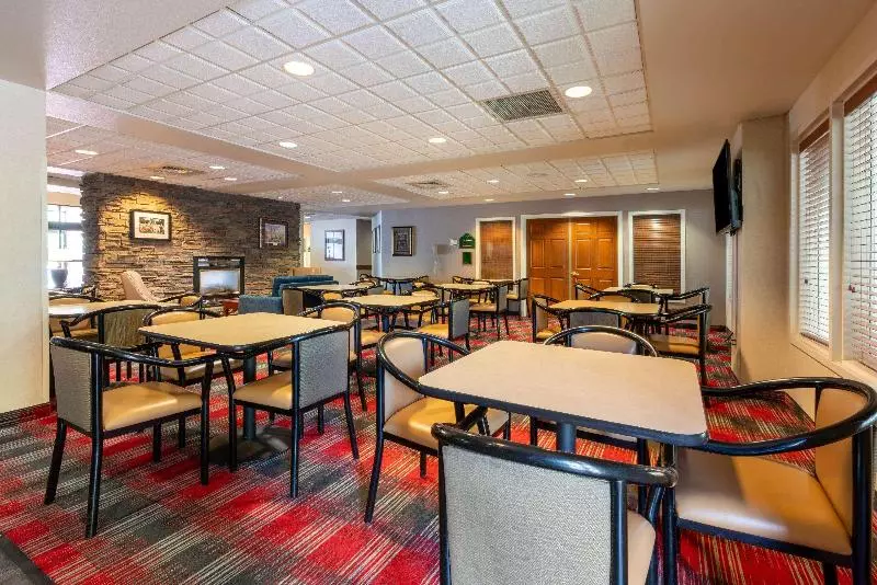 هتل Fairfield By Marriott Inn & Suites Helena North