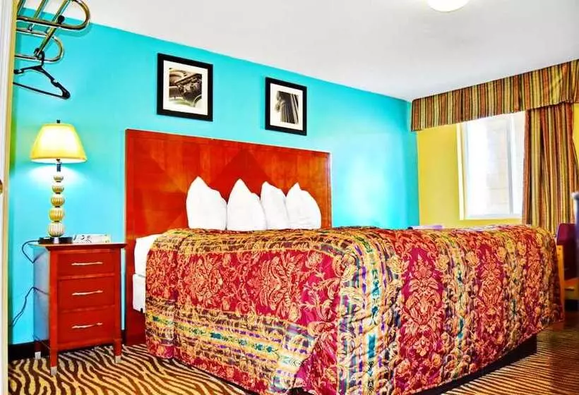 Отель Flagship Inn & Suites