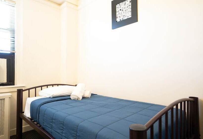 ホテル Flushing Ymca   Hostel