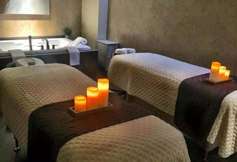 בית מלון כפרי Golden Nugget Biloxi