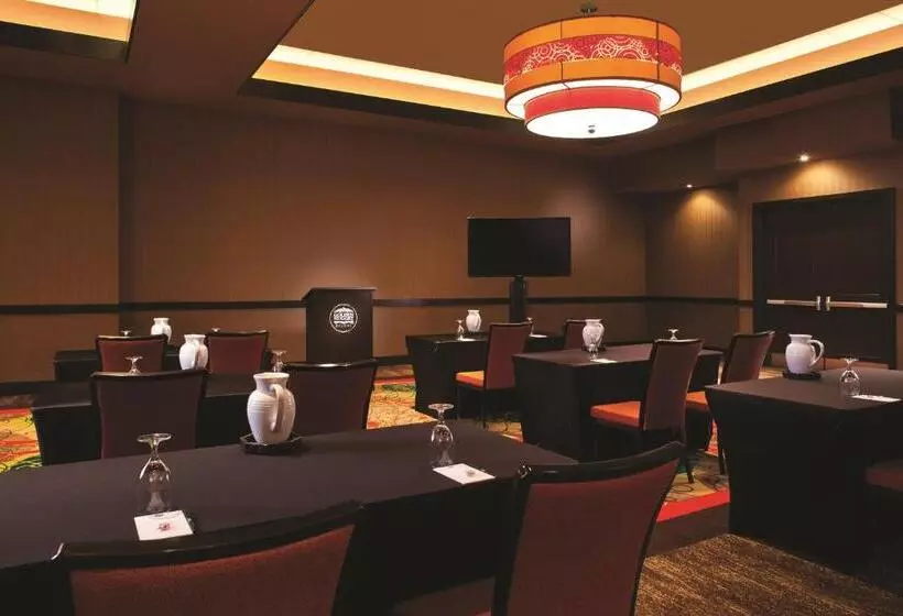 בית מלון כפרי Golden Nugget Biloxi