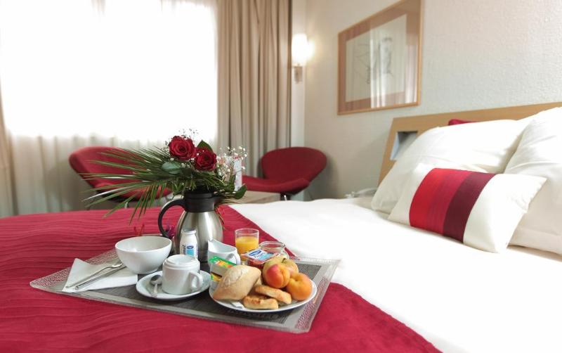 Hotel Campanile Troyes Nord   Barberey