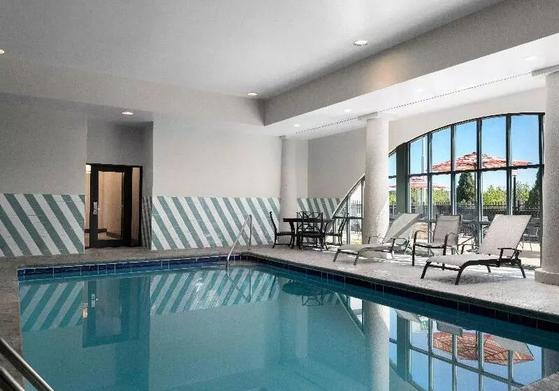 Hotel Holiday Inn Cincinnati Liberty Way, An Ihg