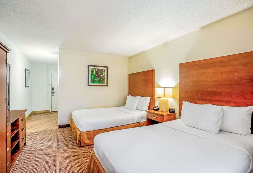 فندق La Quinta By Wyndham Danbury