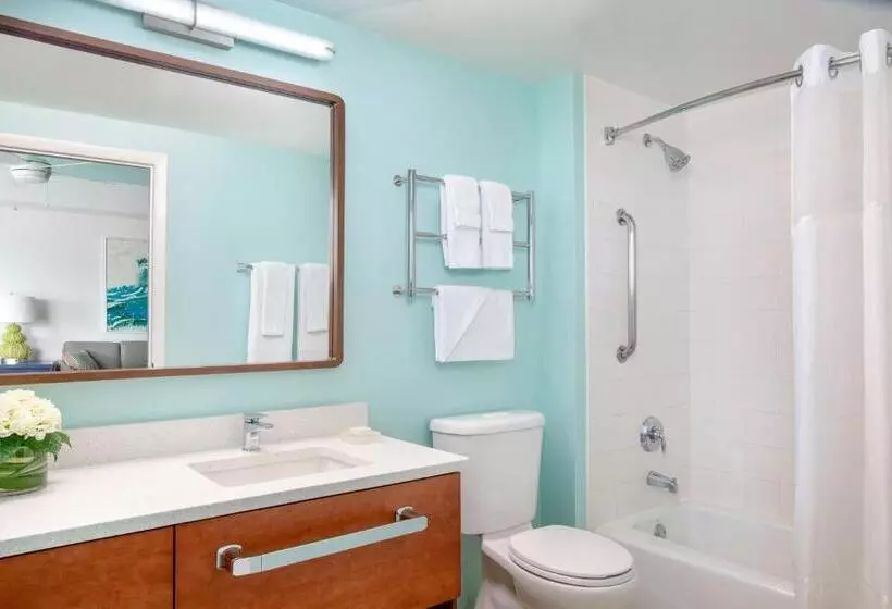 هتل Marriott's Harbour Lake