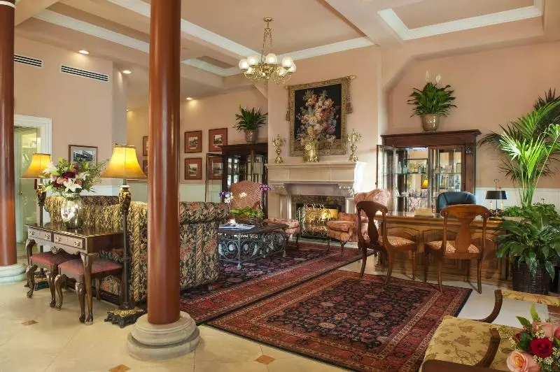 Отель Napa River Inn