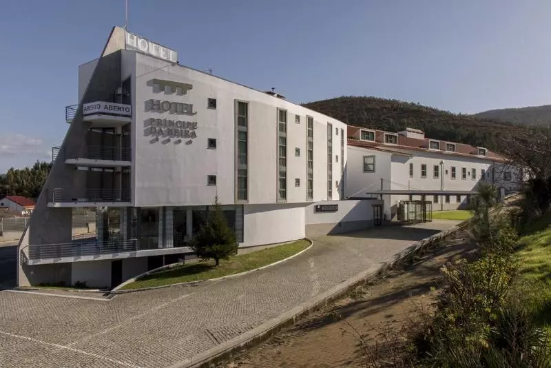Отель Príncipe Da Beira