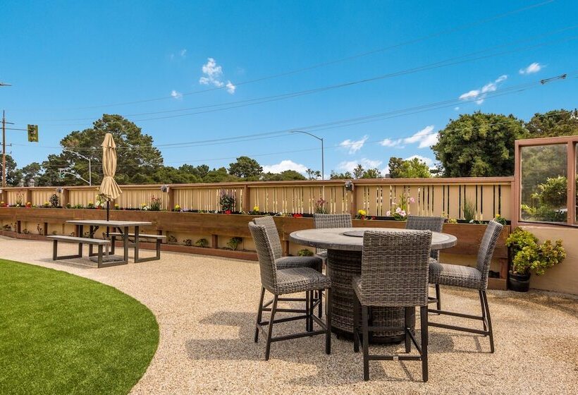 هتل Rodeway Inn Near Downtown Monterey