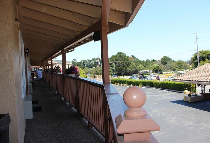 هتل Rodeway Inn Near Downtown Monterey